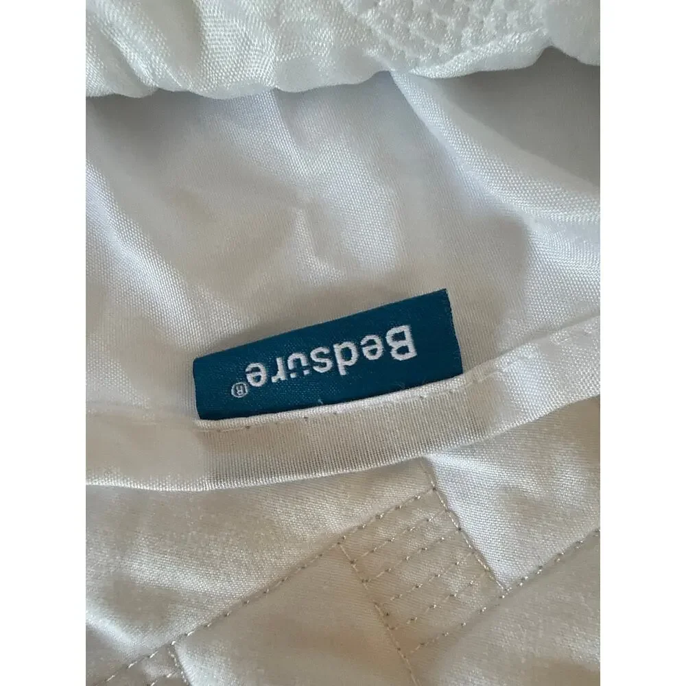 Bedsure Shams Oversized Standard Queen Plump white weave set (2)